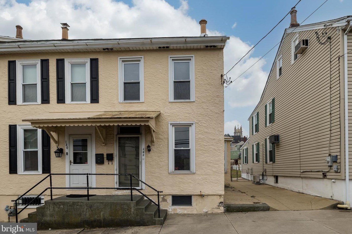 142 New St, Spring City, PA 19475-1831