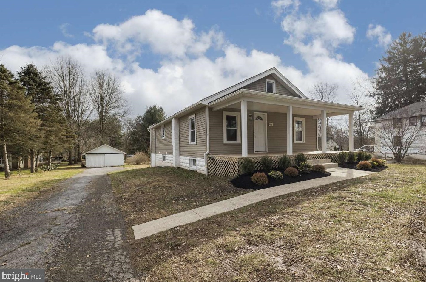 85 Baptist Church Rd, Spring City, PA 19475-9605