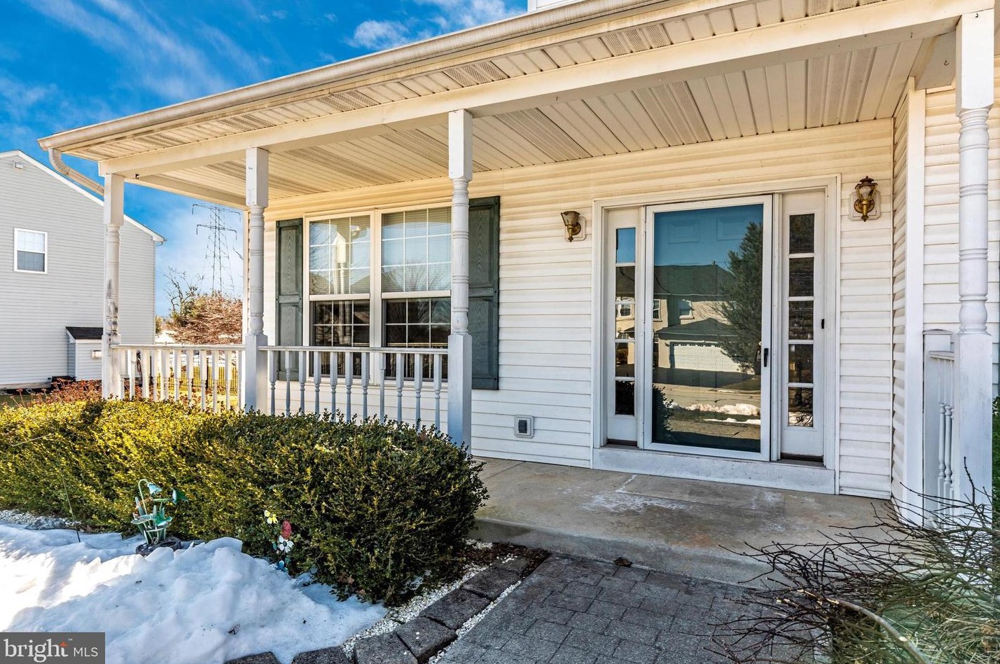 608 Hoffman Blvd, Spring City, PA 19475-2626