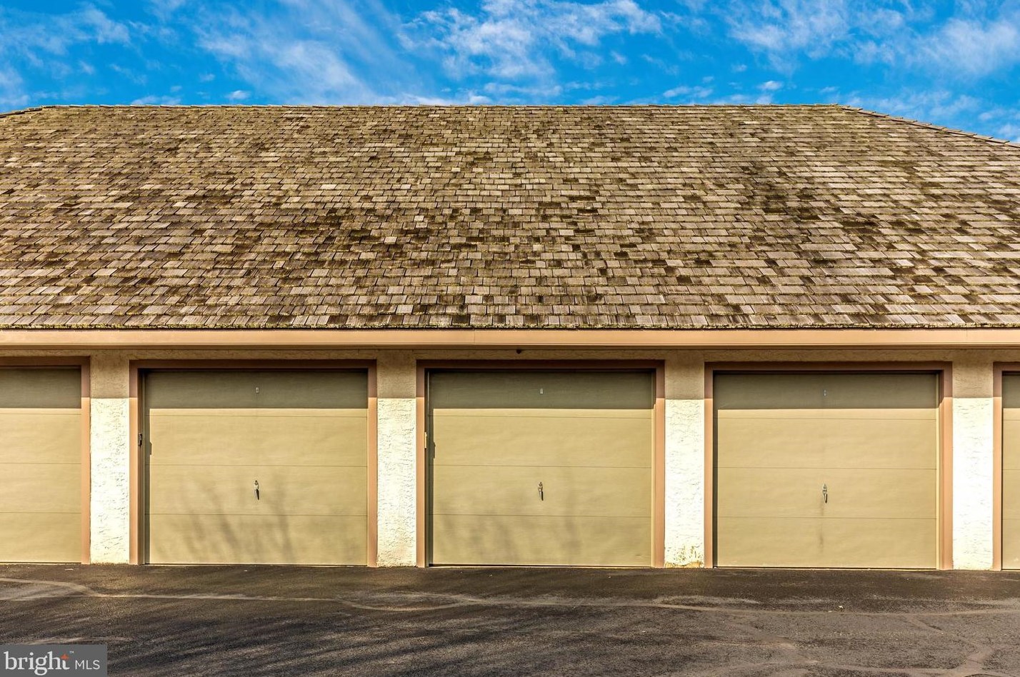 214 Cambridge Chase, Exton PA  19341-3138 exterior