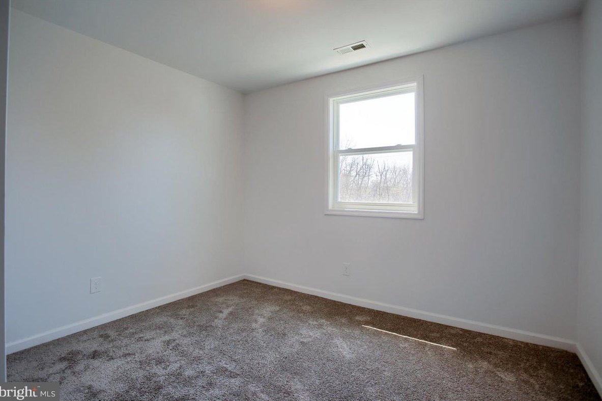 150 Modena Rd, Coatesville PA  19320-4040 exterior