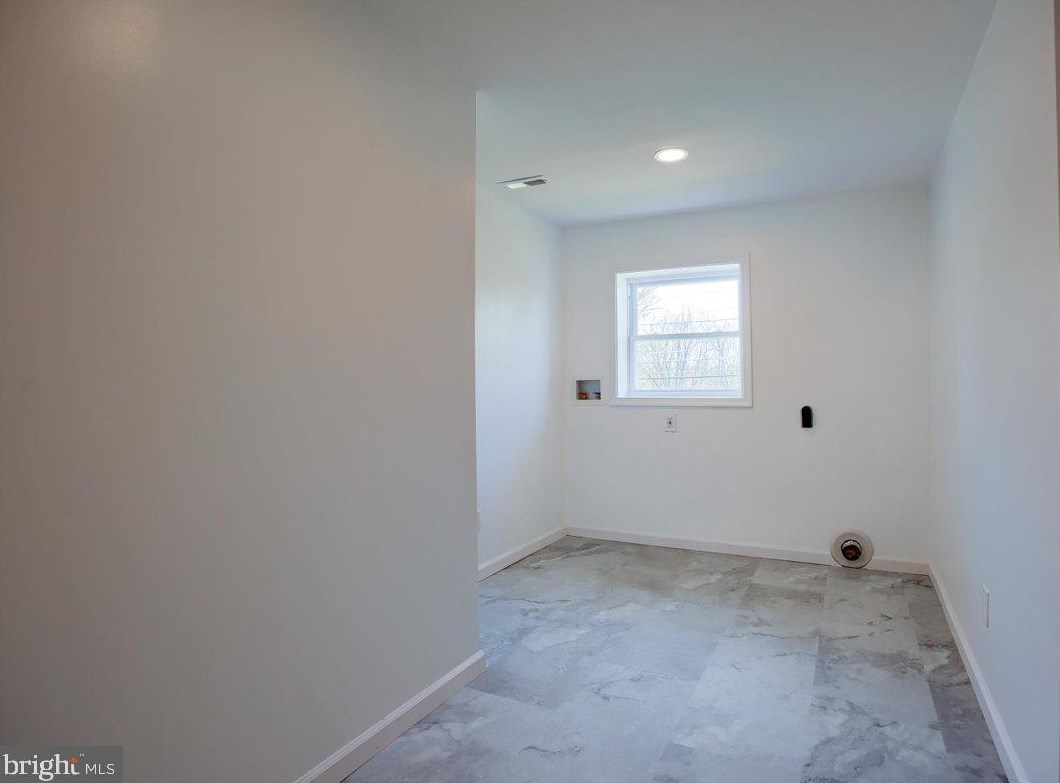 150 Modena Rd, Coatesville PA  19320-4040 exterior