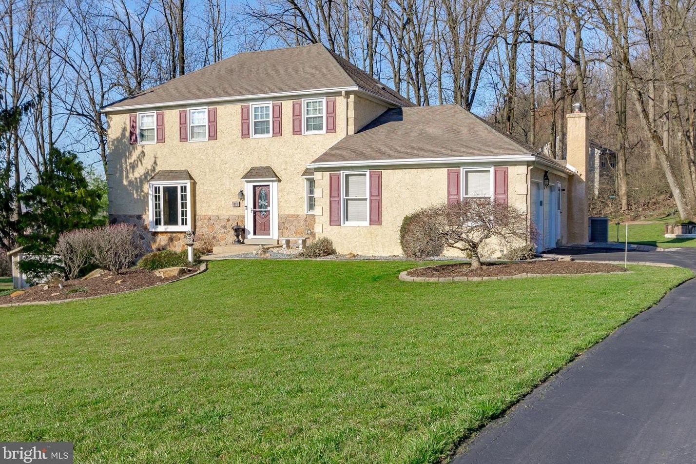 453 Spruce Dr, Exton, PA 19341-2025