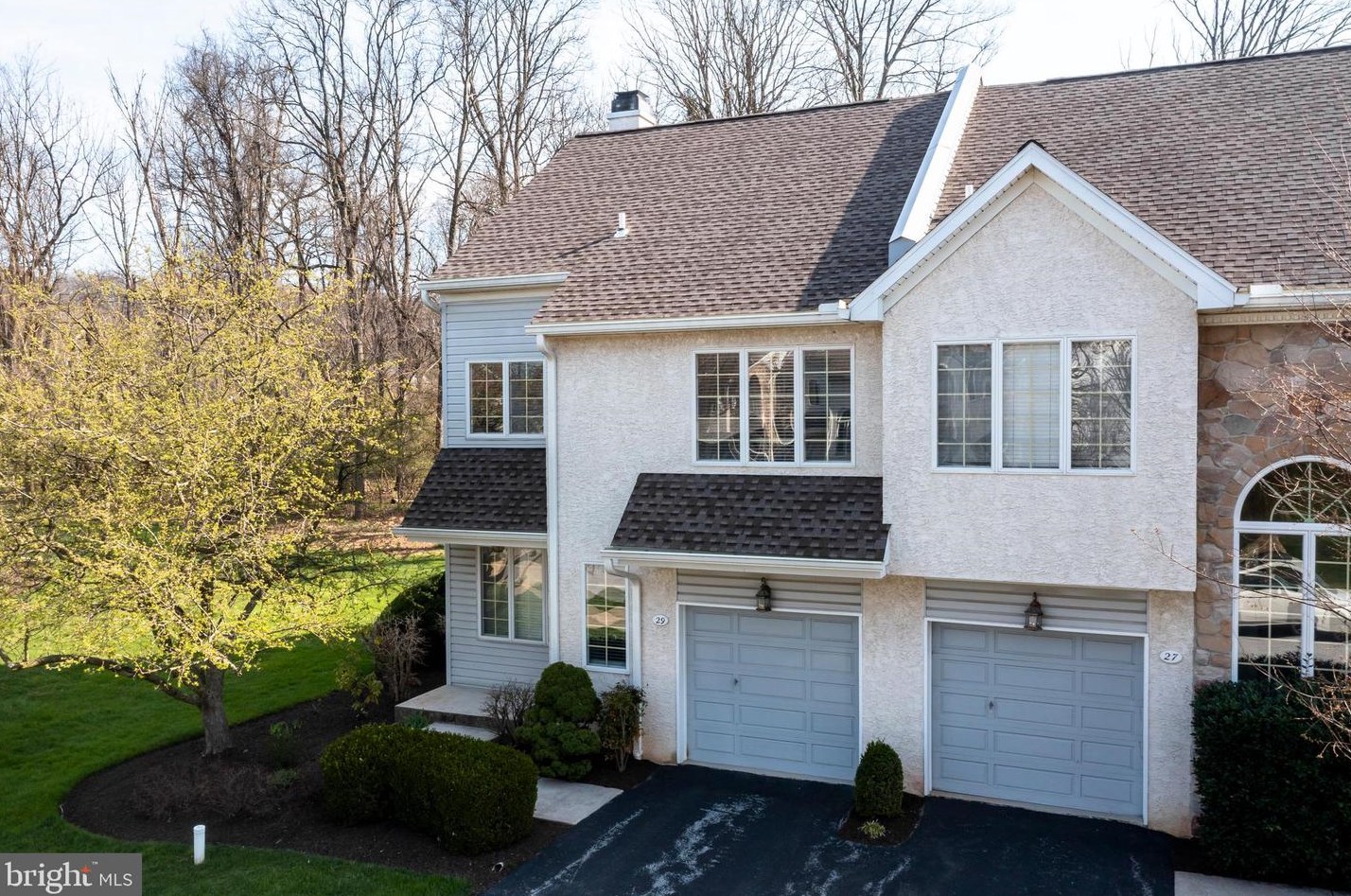 29 Buttonwood Dr, Exton PA  19341-2060 exterior