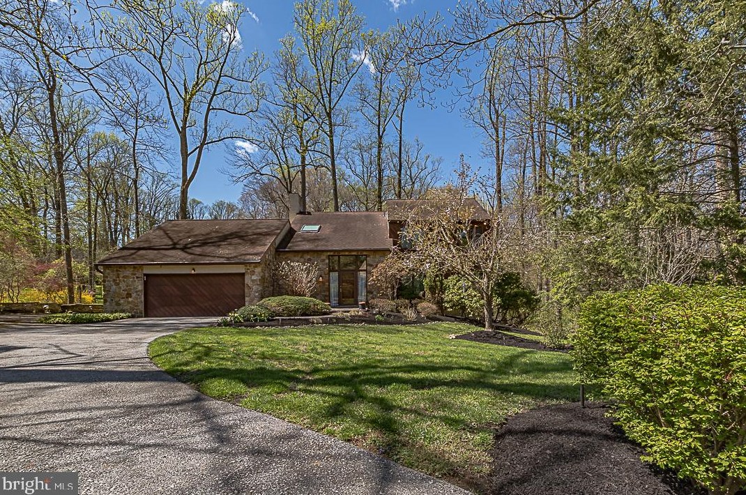 1006 Gwilym Cir, Berwyn, PA 19312