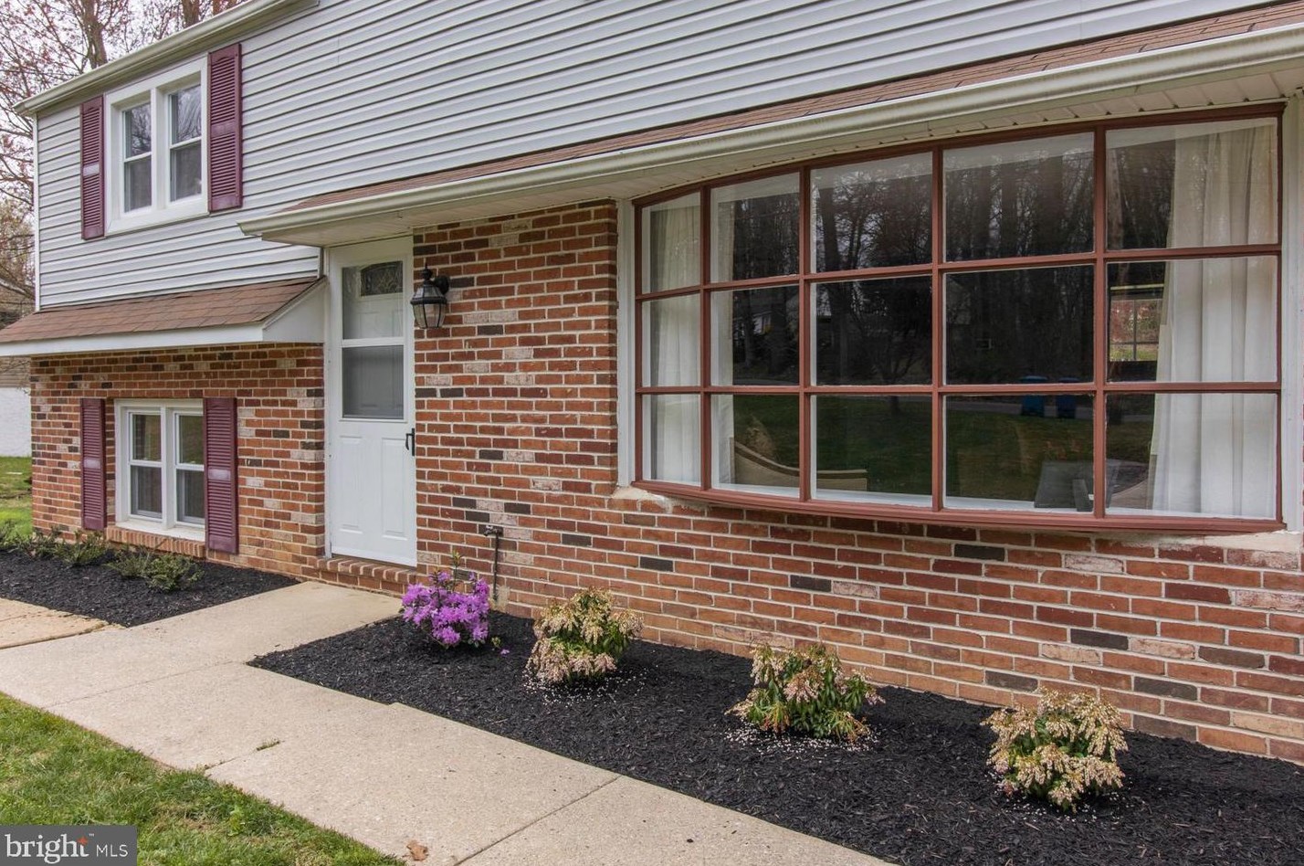 1018 Hopewell Rd, Downingtown, PA 19335