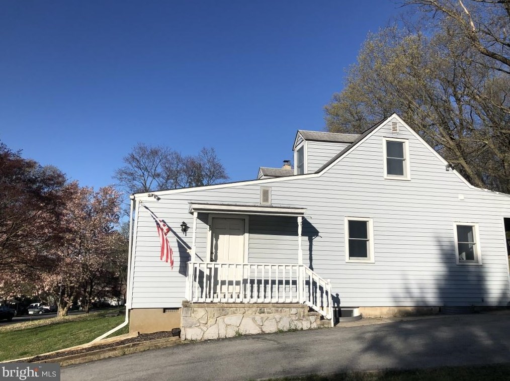 34 Fahnestock Rd, Frazer, PA 19355-2105