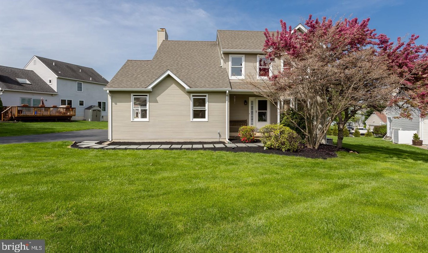 203 Candalwood Ln, Exton, PA 19341-3024