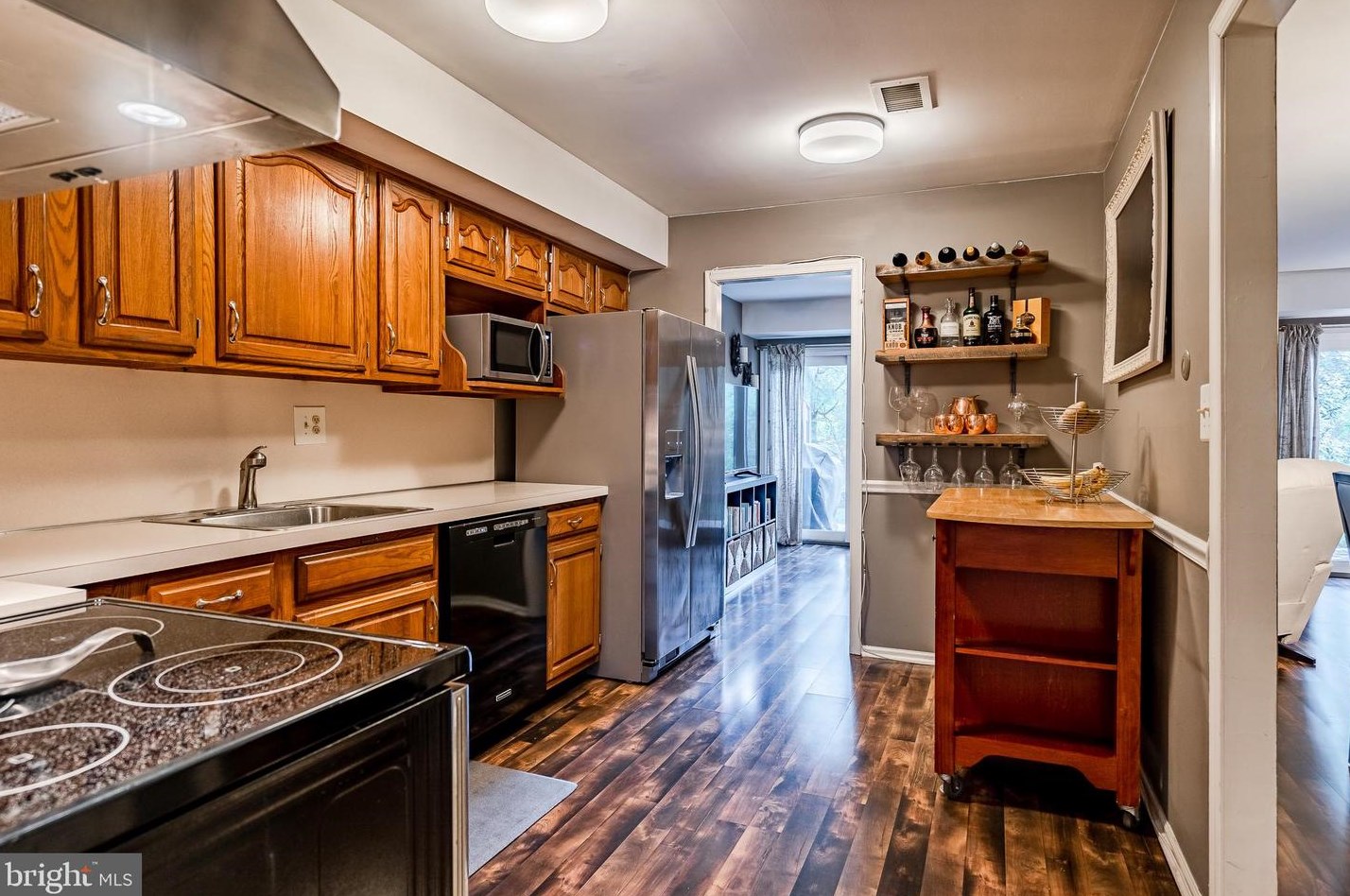704 Worthington Dr, Exton, PA 19341-1647