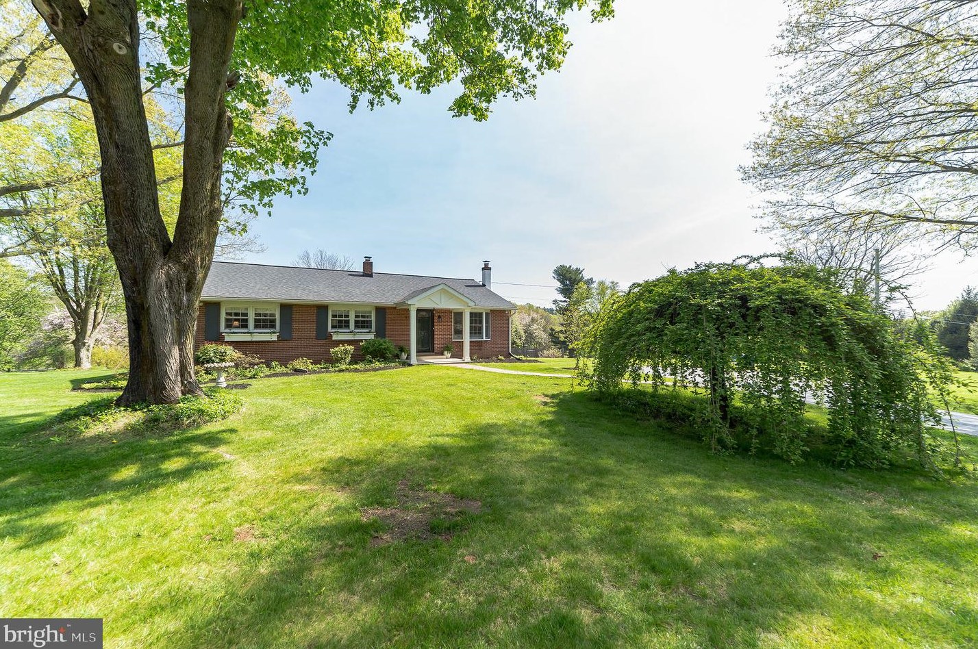 915 Dogwood Hill Rd, West Chester, PA 19380-1666