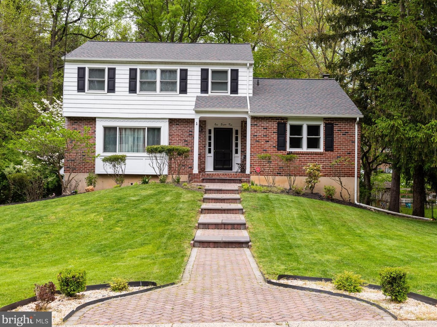 182 Kent Dr, Exton, PA 19341-1535