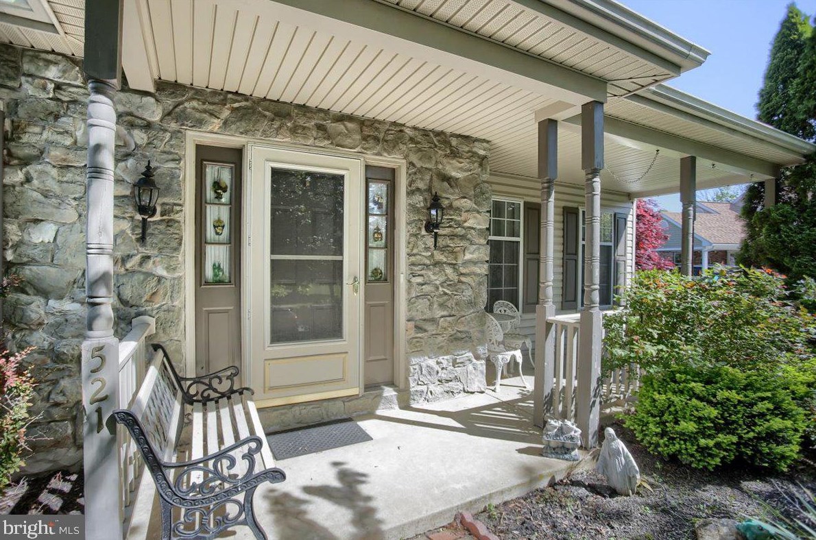 521 Glen Run Dr, Steelville, PA 19310