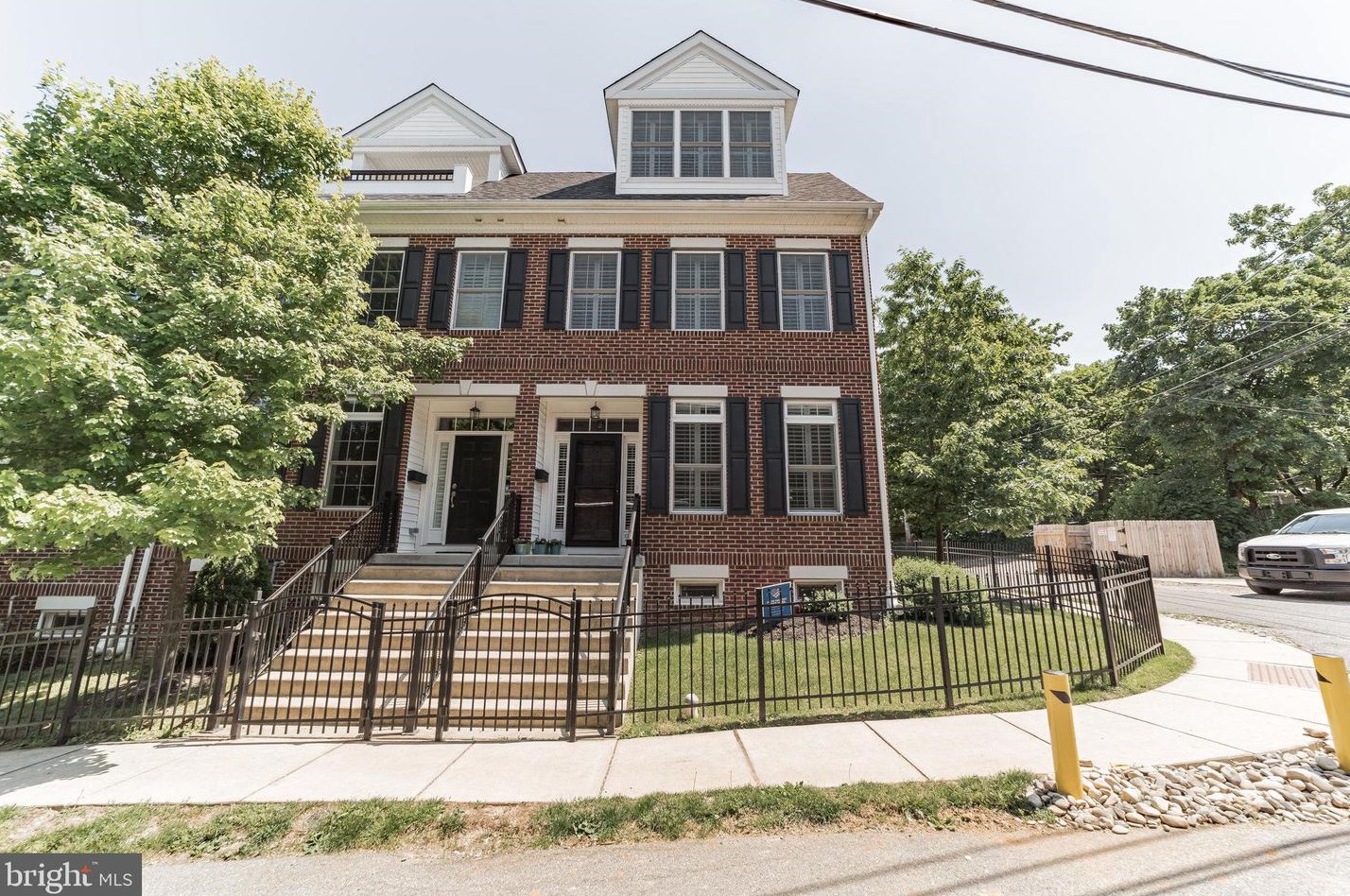 98 Spruce Aly, West Chester, PA 19382-3374
