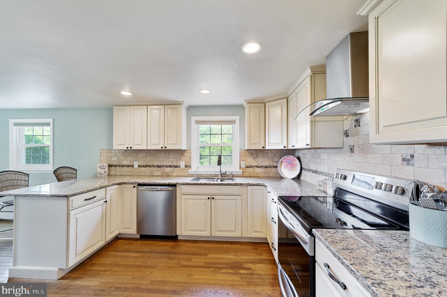 1450 Valley View Rd, Pottstown, PA 19465