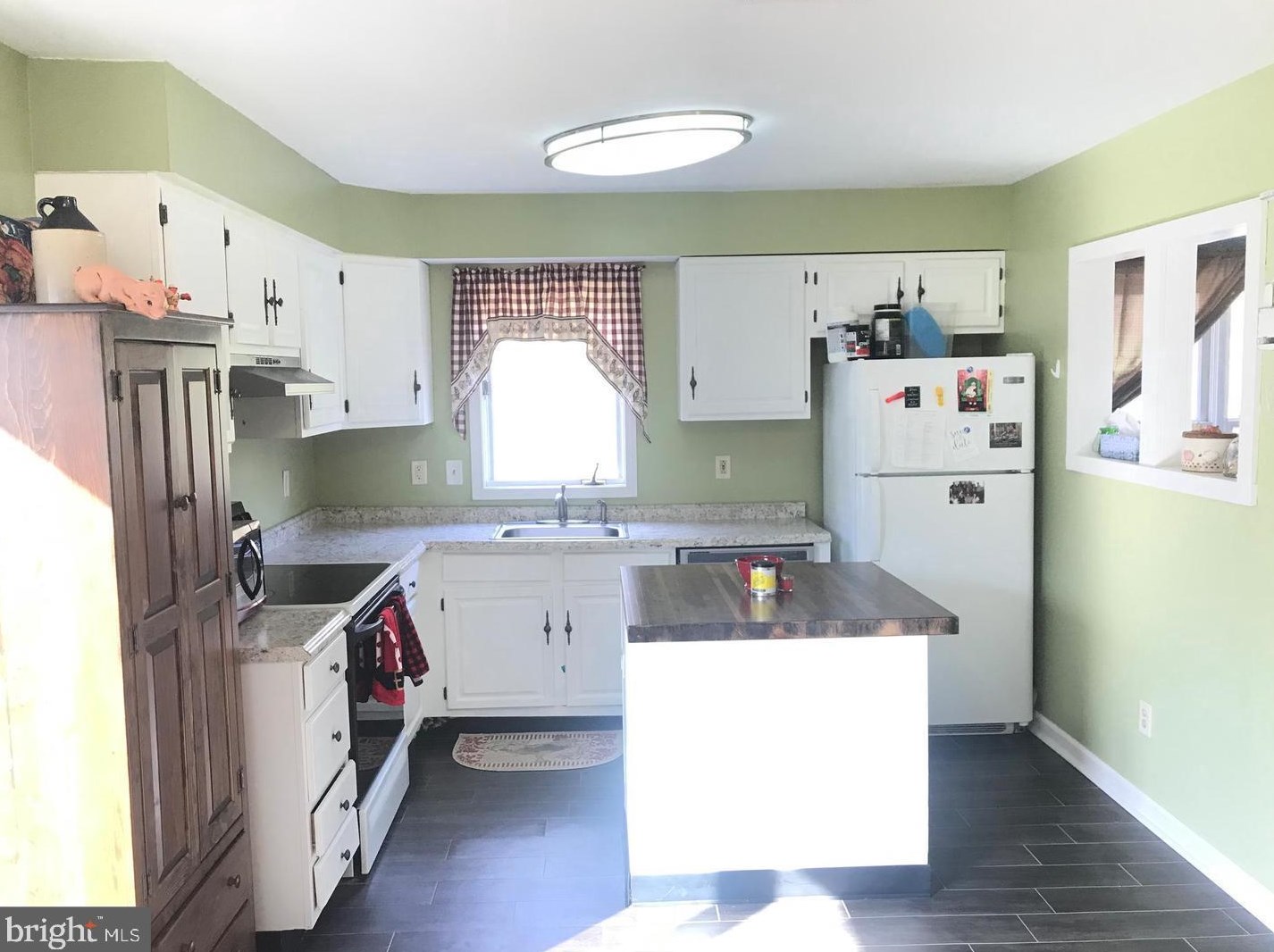 22 Turnberry Ct, Romansville, PA 19320