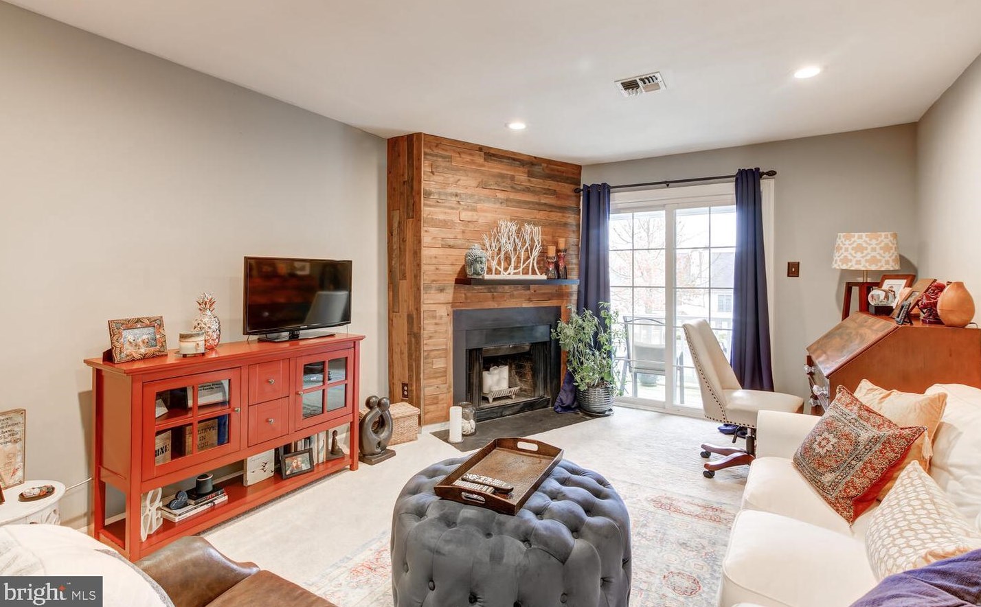 353 Mcintosh Rd, West Chester PA  19382-1980 exterior