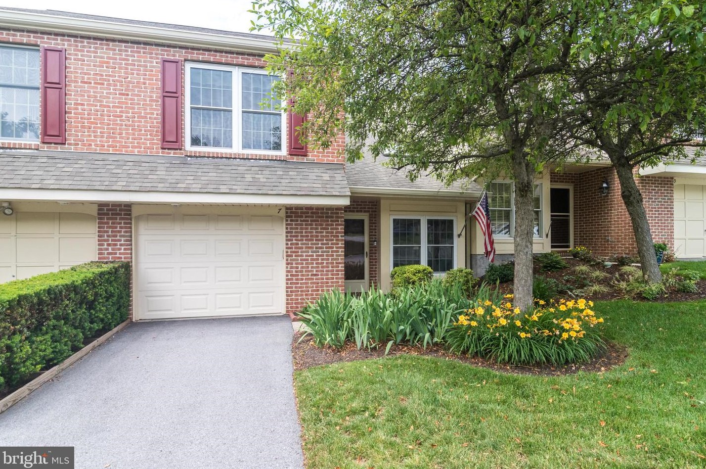 7 Willow Ct, Downingtown, PA 19335