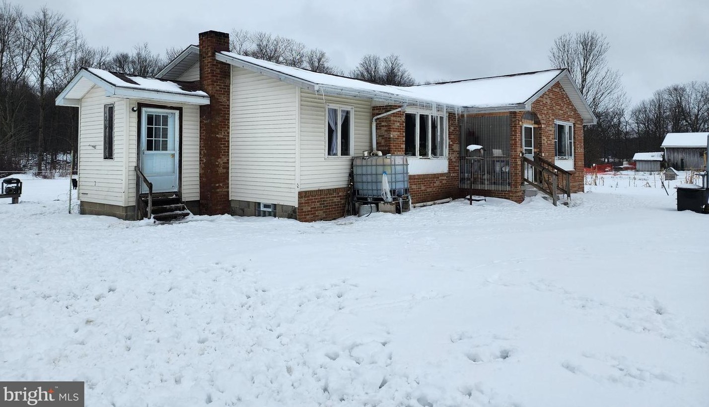 2504 W Center Rd, Linesville, PA 16424