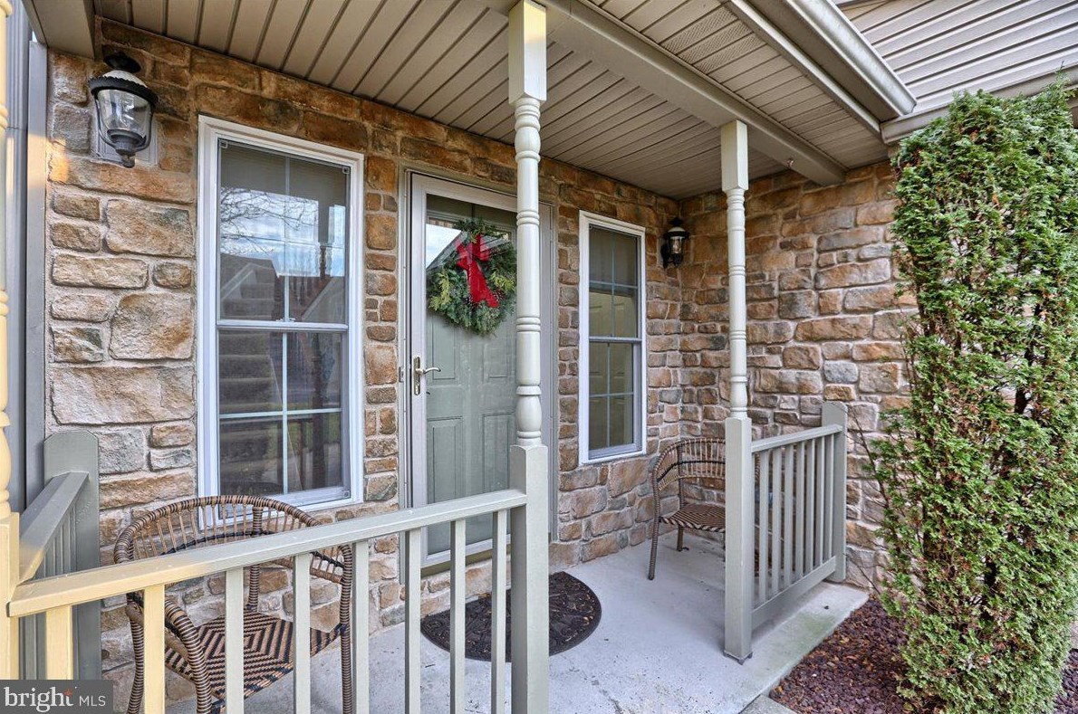 2828 Oakwood Dr, Harrisburg, PA 17110