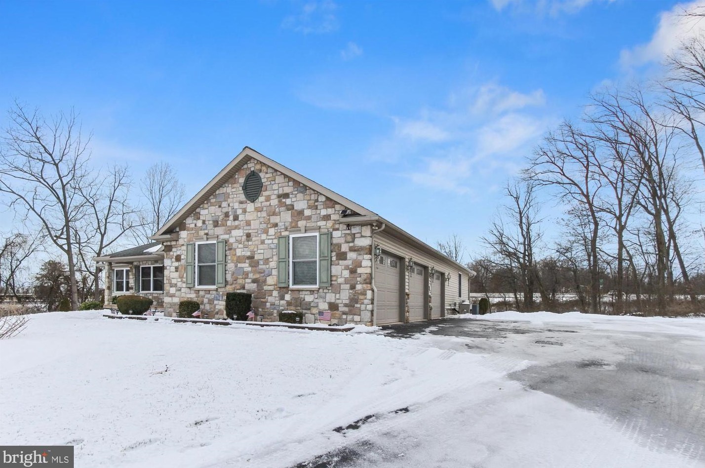 811 Evergreen Dr, Hbg Inter Airp, PA 17057