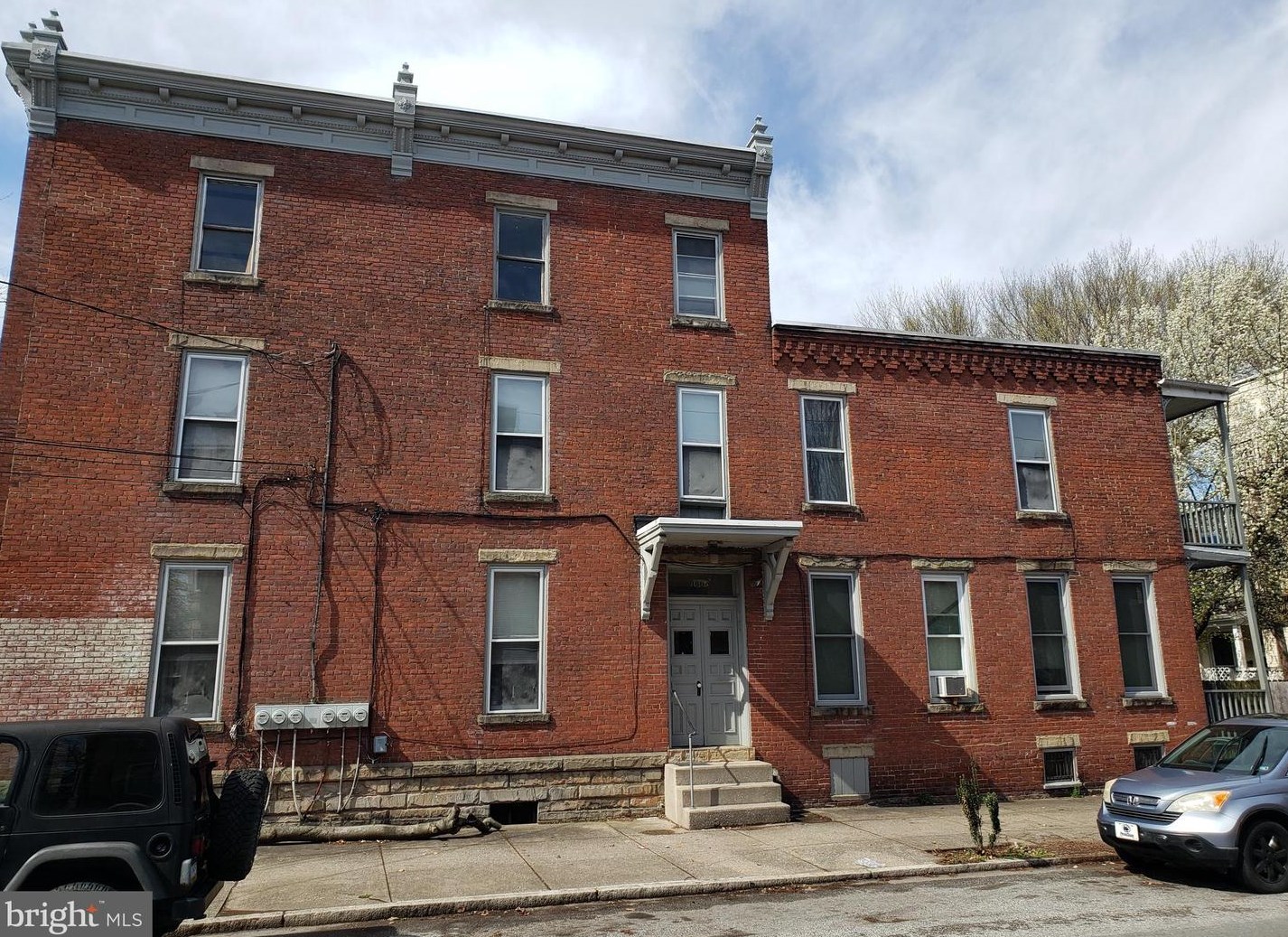 224 Harris St, Harrisburg, PA 17102