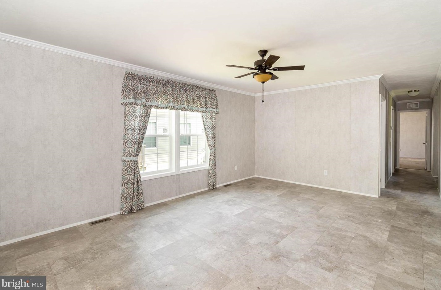 22 Elmer Ave, Powells Vly, PA 17032-9429