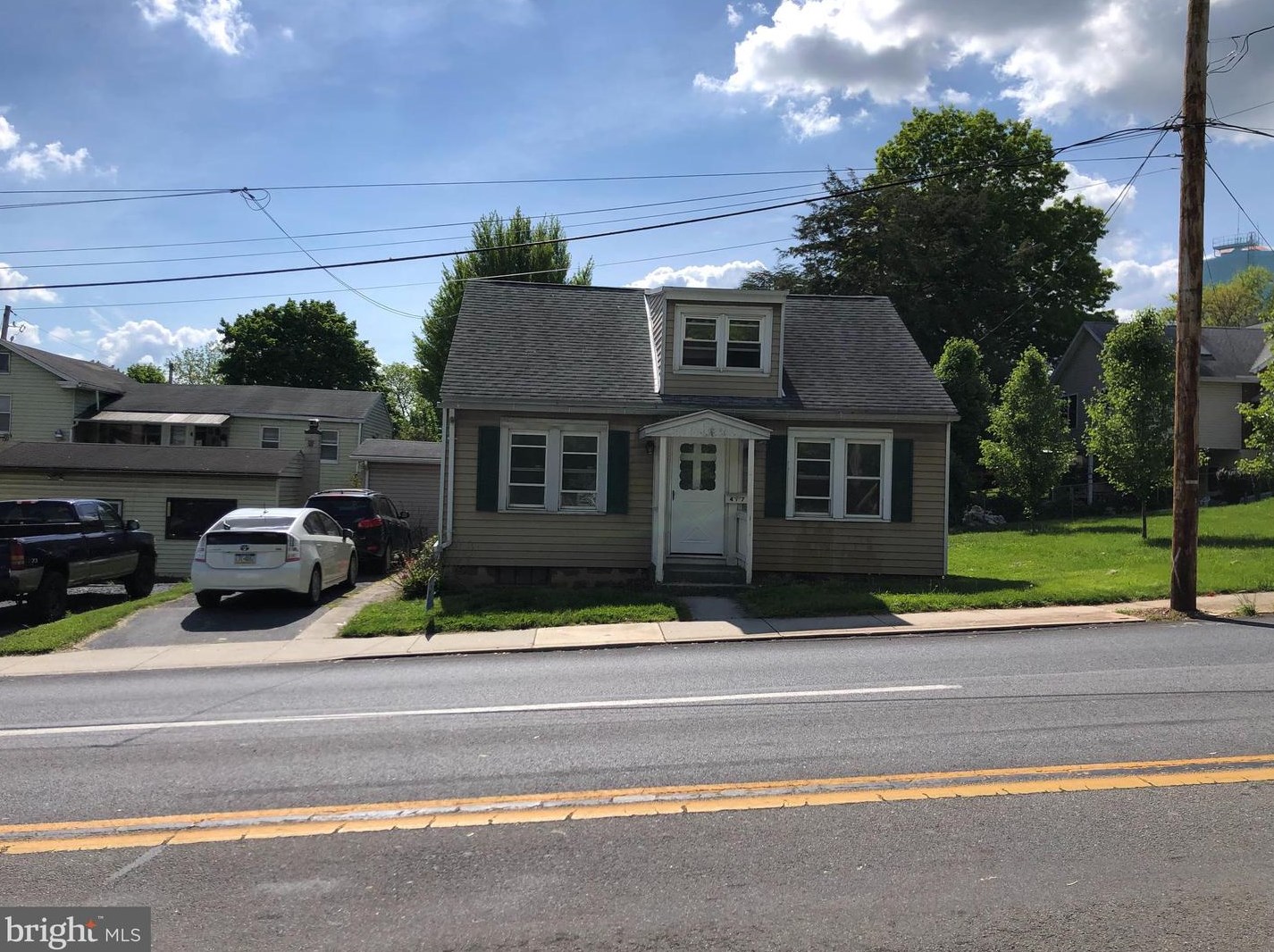 417 Vine St, Hbg Inter Airp, PA 17057-1956