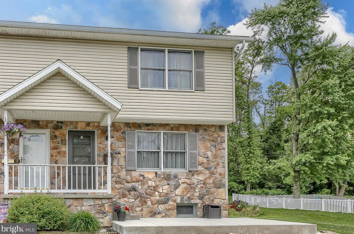 1817 Lakeside Dr, Hbg Inter Airp, PA 17057-3412