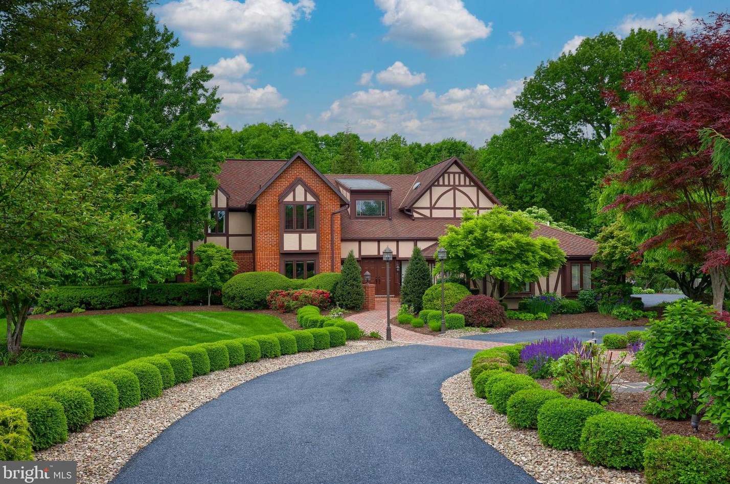 10 Smokehouse Rd, Hummelstown, PA 17036