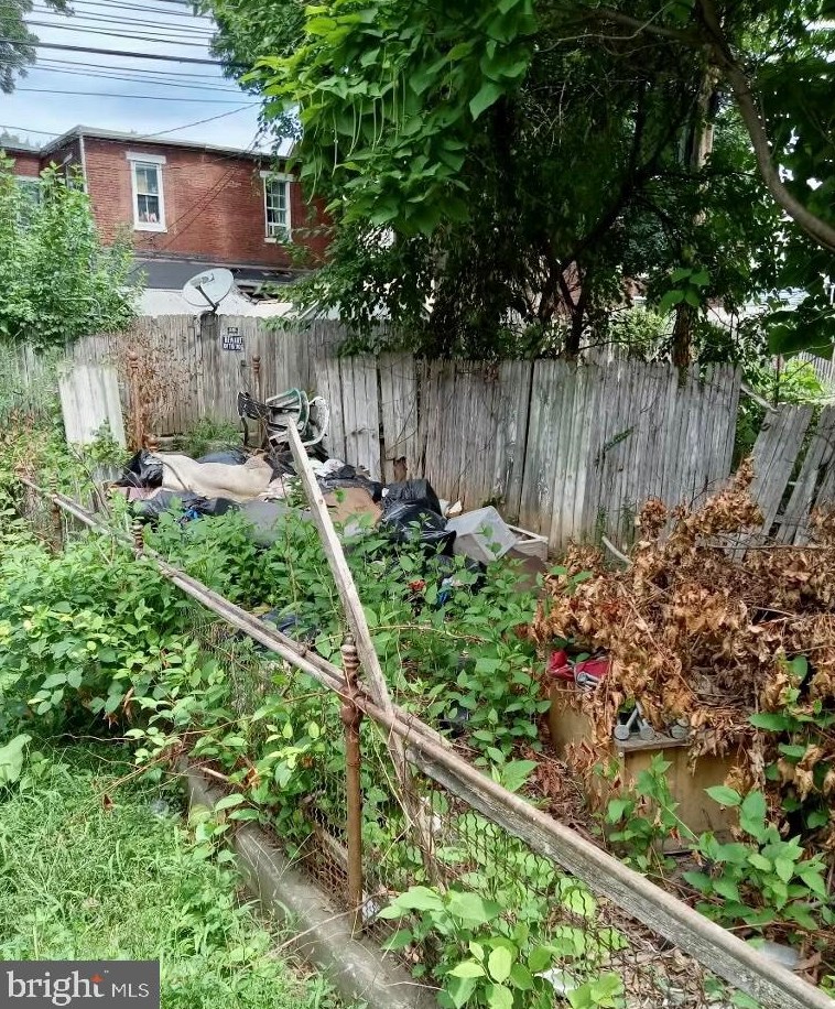 1512 Berryhill St, Harrisburg, PA 17104