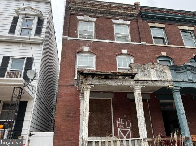 347 Crescent St, Harrisburg, PA 17104