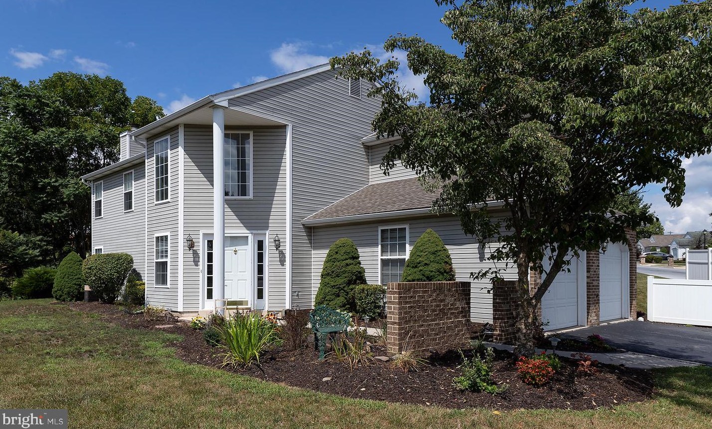 710 N Highlands Dr, Harrisburg, PA 17111