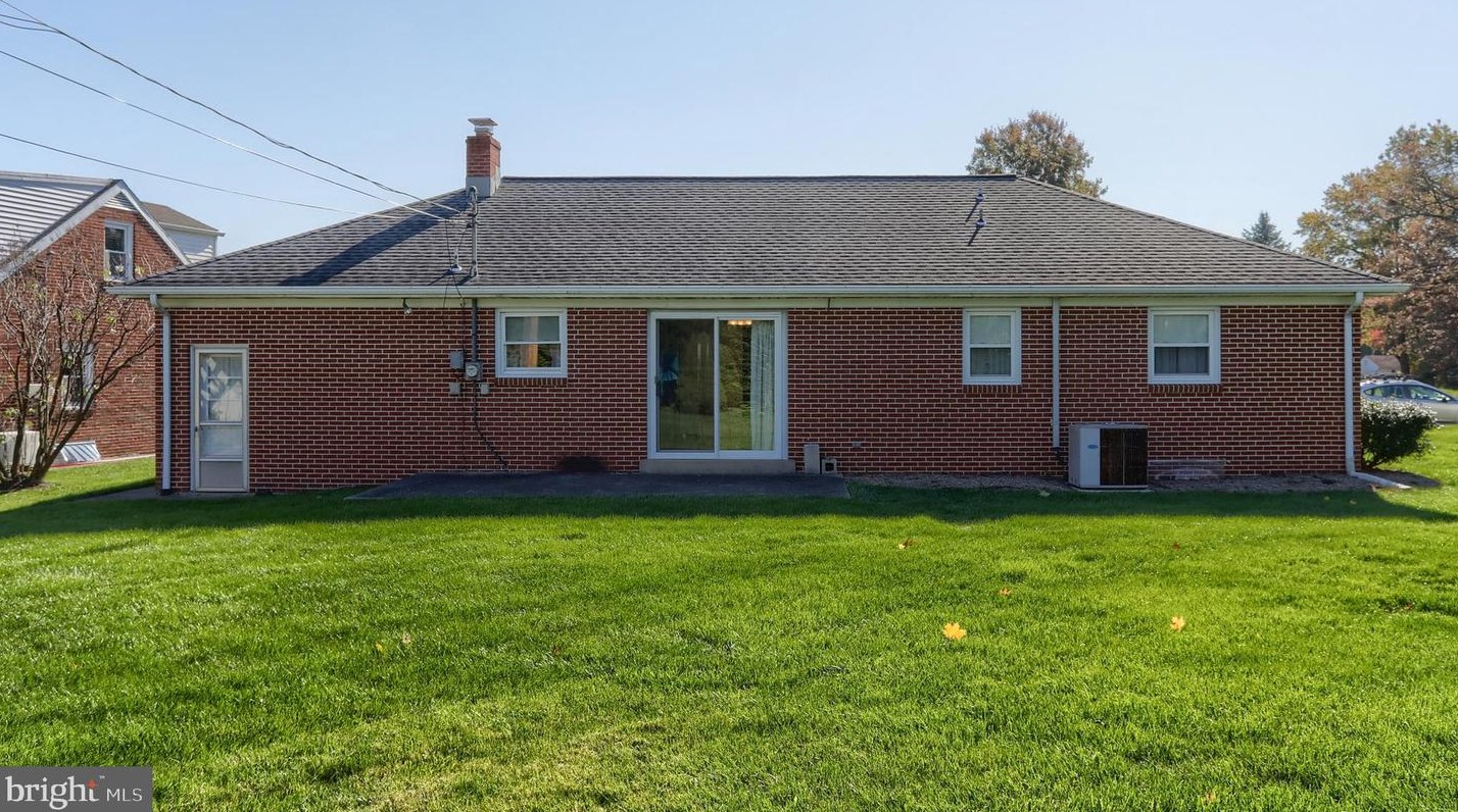 827 3rd Ave, Swatara, PA 17033