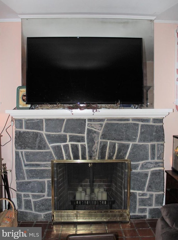 3025 Derry St, Harrisburg PA 17111-1648 exterior