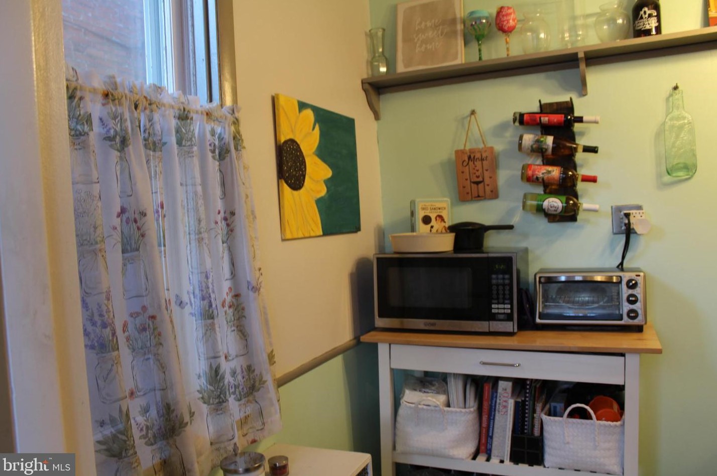 3025 Derry St, Harrisburg PA 17111-1648 exterior