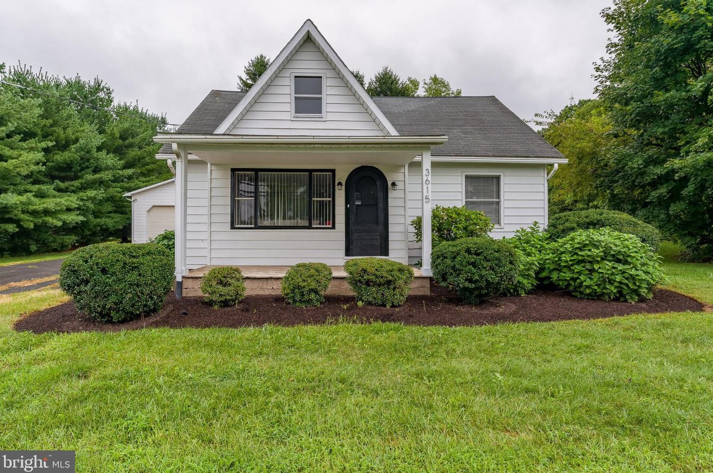 3615 Peters Mountain Rd, Powells Vly, PA 17032-9044