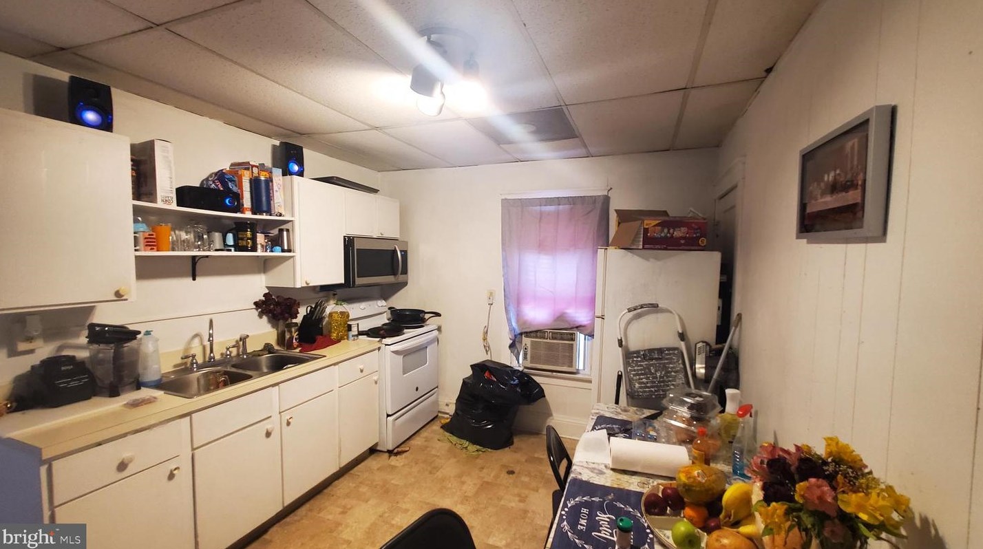 2701 Derry St, Harrisburg PA 17111-1150 exterior