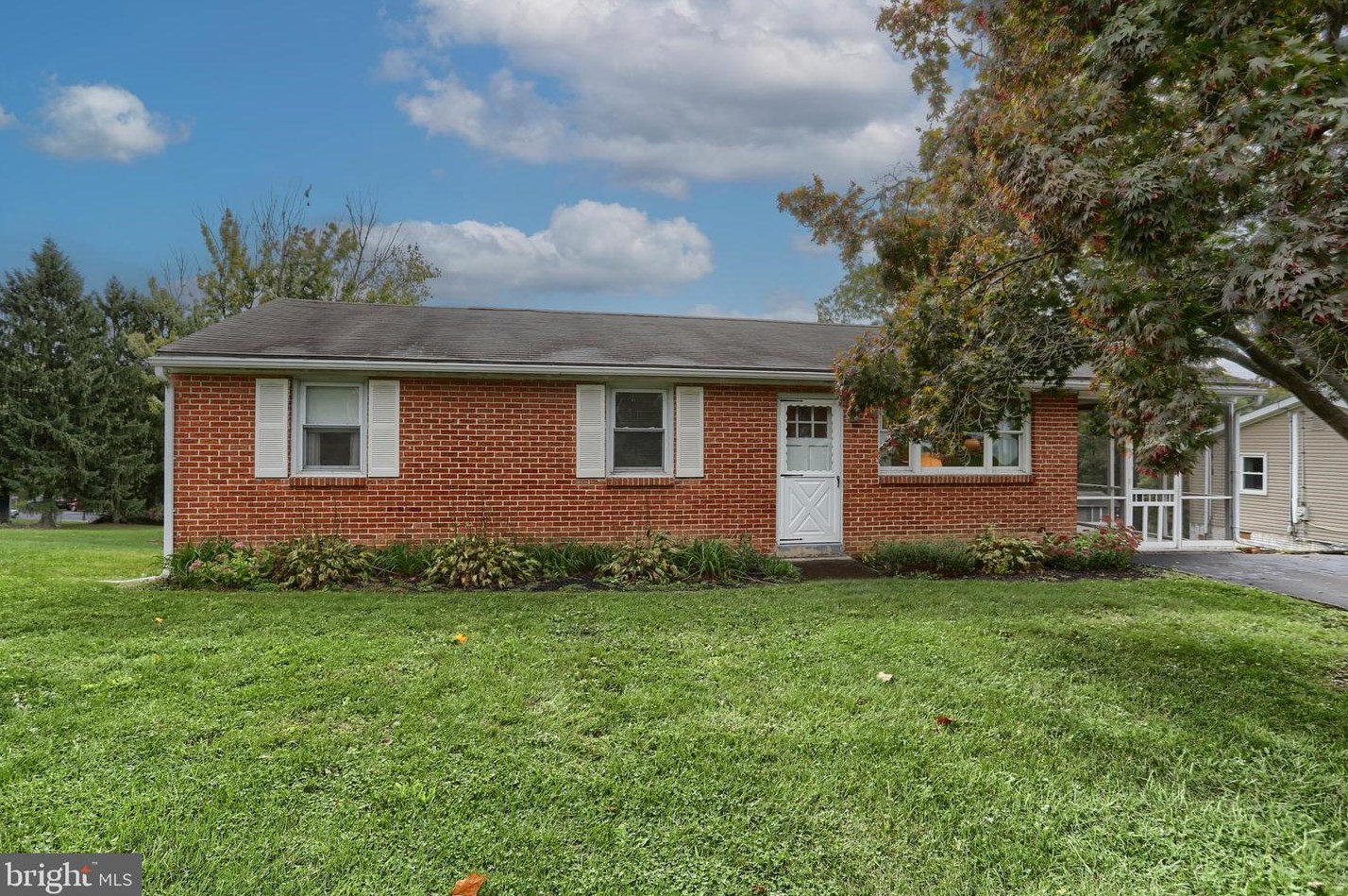 4919 Earl Dr, Harrisburg, PA 17112-2125