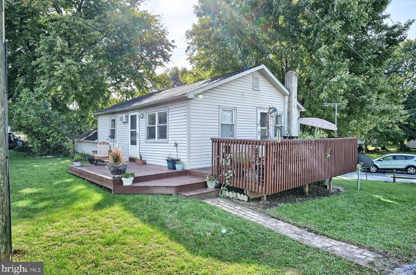 37 Burd St, Hbg Inter Airp, PA 17057-1508
