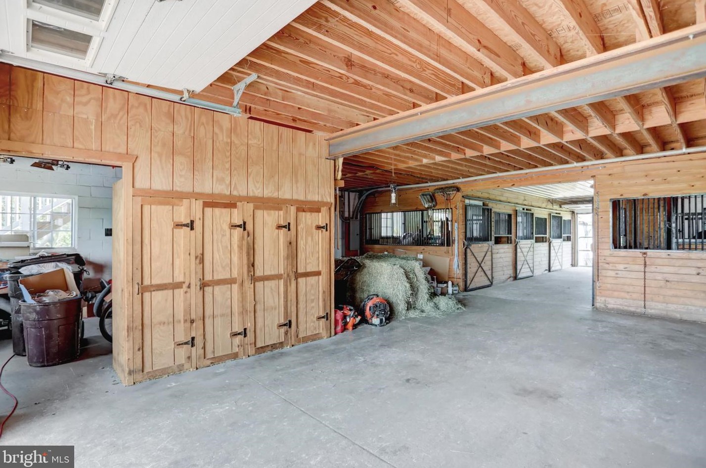 751 W Middle Rd, Lykens, PA 17048