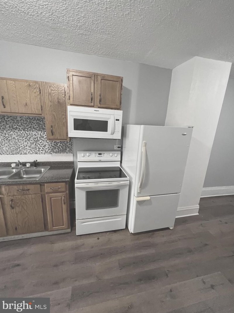 1245 Bailey St, Harrisburg, PA 17103