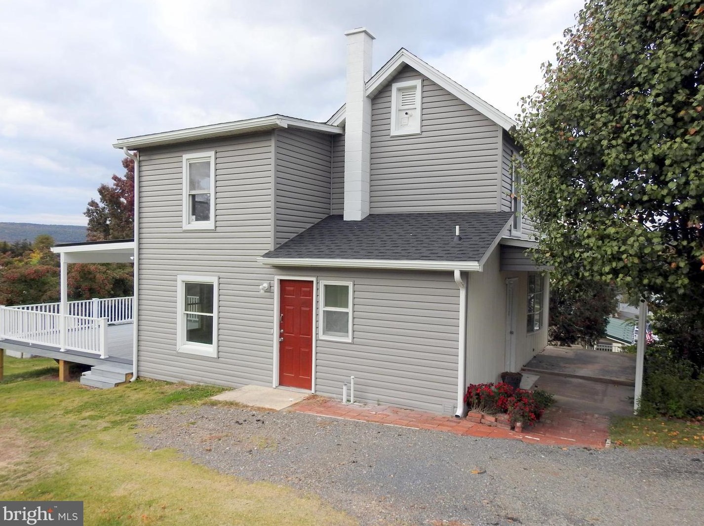 116 4th St, Lenkerville, PA 17061-1517