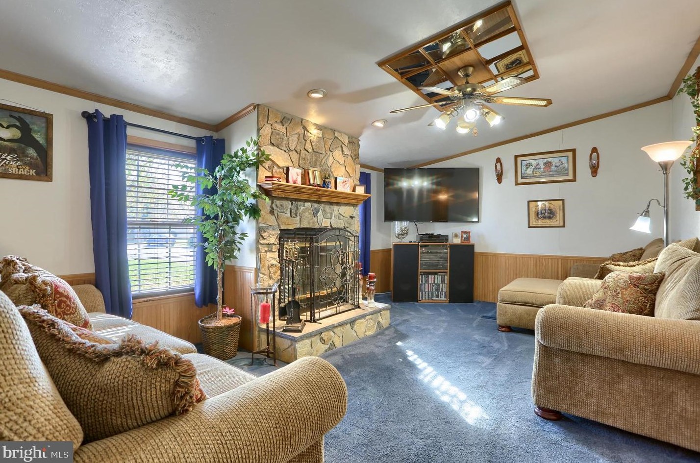 101 Pathfinder Dr, Hbg Inter Airp PA  17057-2858 exterior