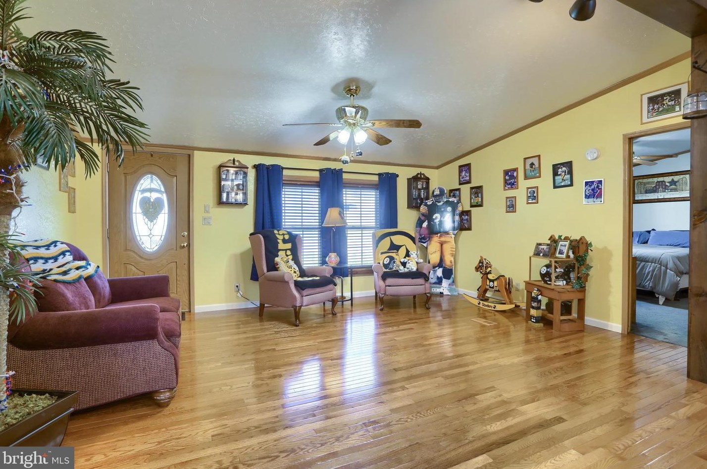 101 Pathfinder Dr, Hbg Inter Airp PA  17057-2858 exterior