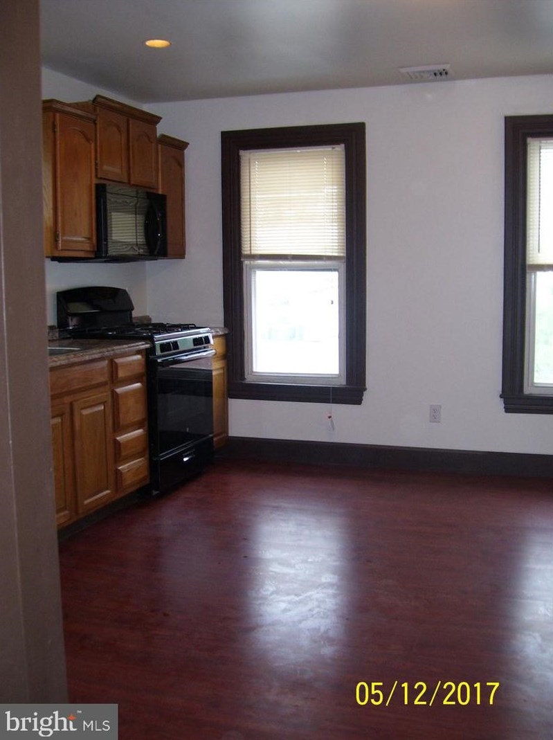 221 Ann St #apt B, Hbg Inter Airp, PA 17057