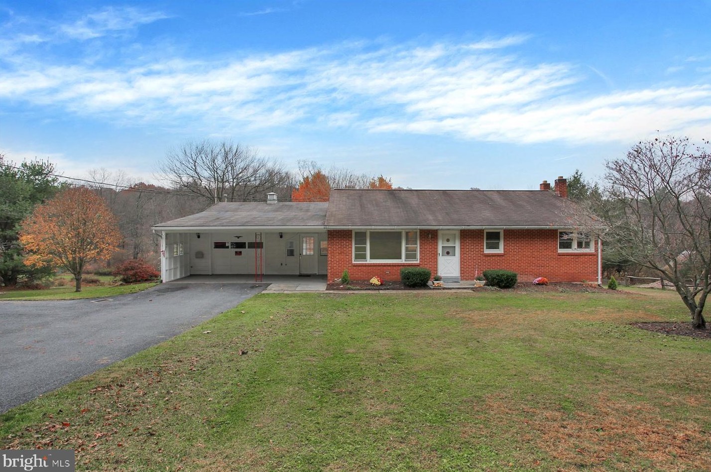 7337 Fishing Creek Valley Rd, Harrisburg, PA 17112