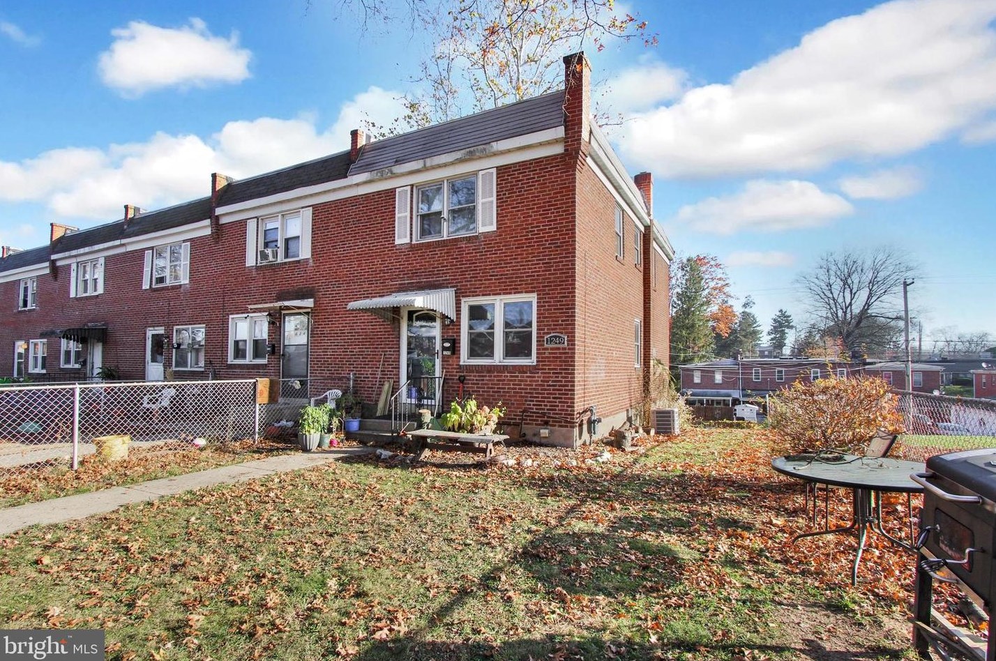 1249 Rolleston St, Harrisburg, PA 17104