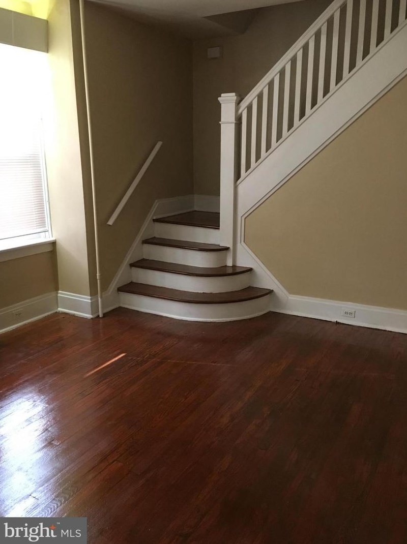 1949 Manada St, Harrisburg, PA 17104