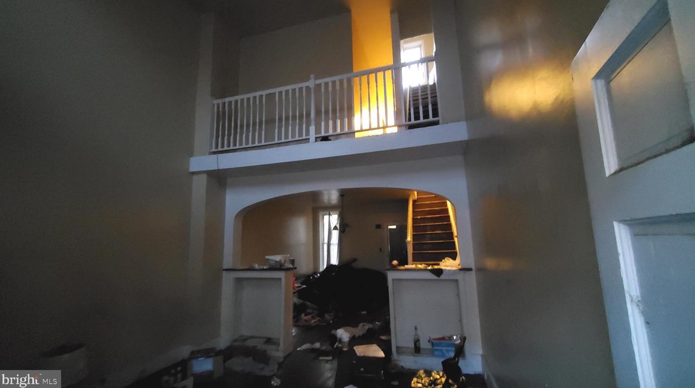 2220 Logan St, Harrisburg, PA 17110-1825
