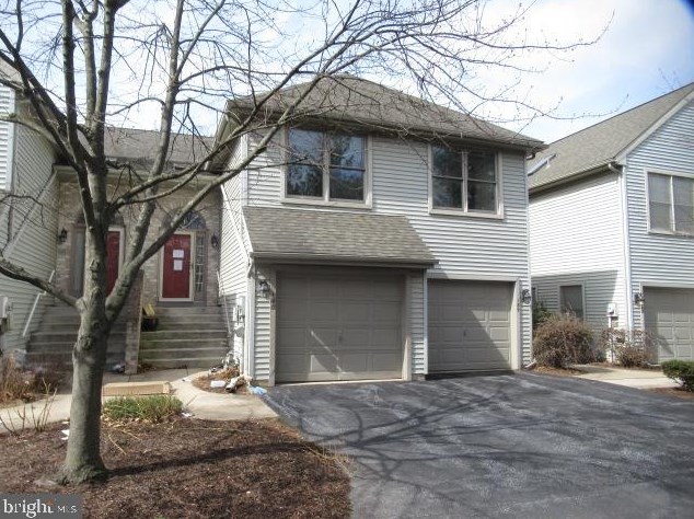 190 Crescent Dr, Swatara, PA 17033